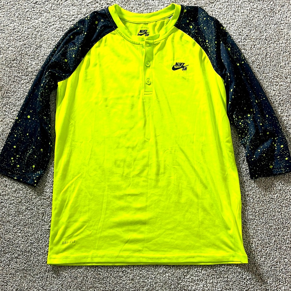Nike Shirt
